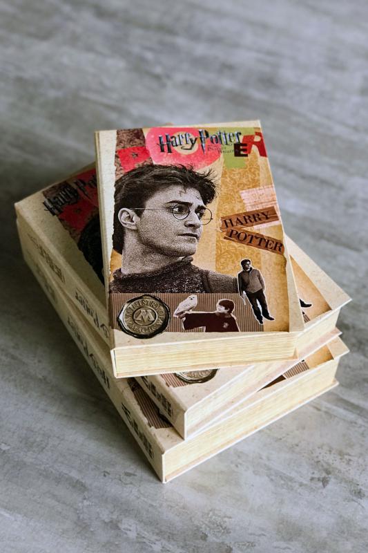 Kitap Görünümlü Dekoratif Kutu 3’lü Set Harry Potter Hogwarts Binası Lisanslı